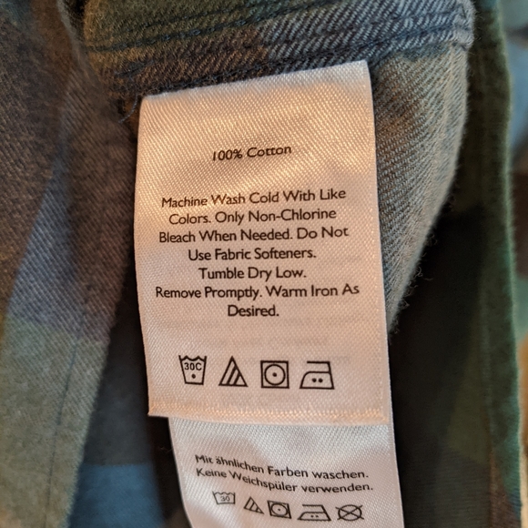 NWT Eddie Bauer Brushed Flannel Long Sleeve Button down - Picture 3 of 4